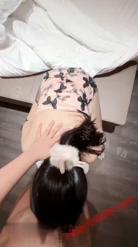 美女张开腿让男人桶爽的小说-在床上男脱女人的内衣メ...
